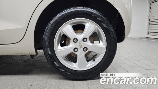 ChevroletGMDaewoo Spark LT — photo 1 of 31