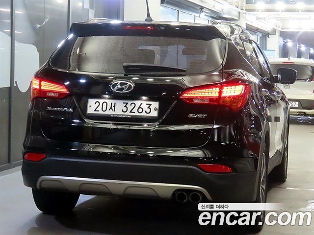 Hyundai Santafe Diesel(e-VGT) 2.2 2WD Exclusive — photo 1 of 20