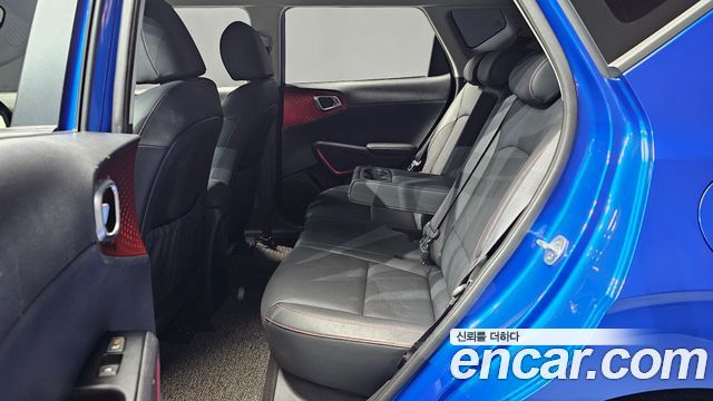 Kia Soul 1.6 T-GDI Noblesse — photo 1 of 31