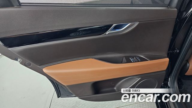 Genesis G80 Gasoline 2.5 Turbo 2WD — photo 1 of 34