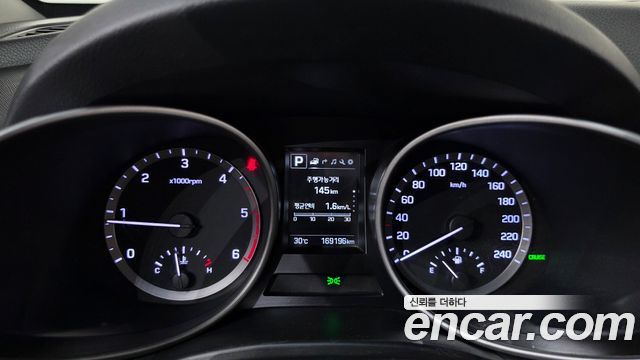 Hyundai Santafe Diesel 2.0 2WD — photo 1 of 31