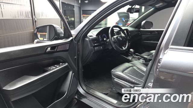 KG_Mobility_Ssangyong Rexton Diesel 2.2 2WD — photo 1 of 30