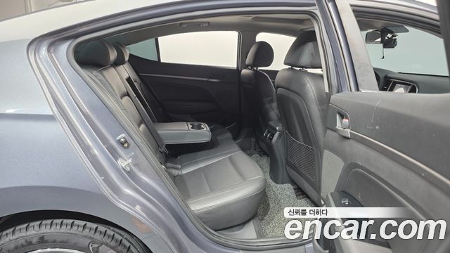 2016 Hyundai AVANTE 1.6 GDI Modern, photograph 12