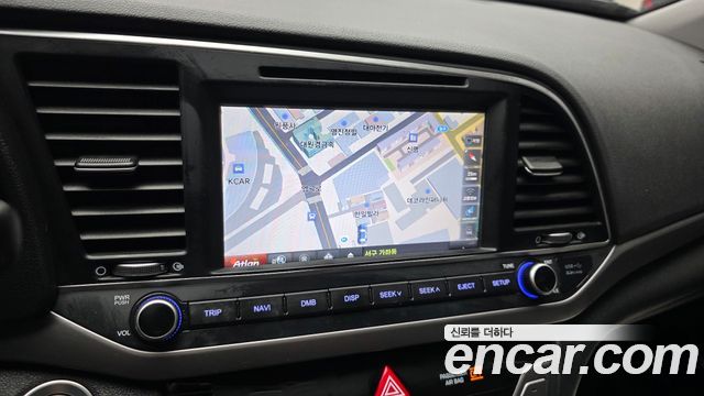 Hyundai AVANTE 1.6 GDI Smart — photo 1 of 31