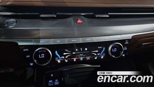 Genesis G80 Gasoline 2.5 Turbo AWD — photo 1 of 36