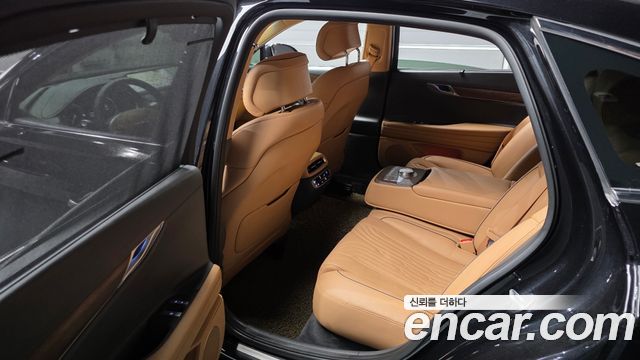 Genesis G80 Gasoline 2.5 Turbo AWD — photo 1 of 37