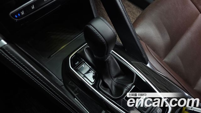 Renault-KoreaSamsung QM6 Diesel 4WD RE Signature — photo 1 of 20