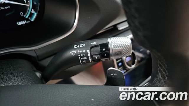 Genesis GV80 3.0 Diesel AWD — photo 1 of 33