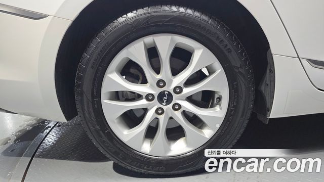 Kia K8 3.5 LPG 2WD — photo 1 of 30