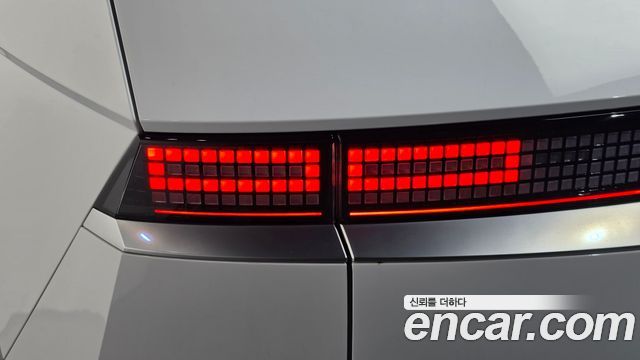 Hyundai Ioniq5 Long Range — photo 1 of 35