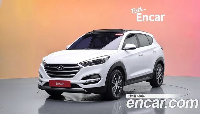 Hyundai Tucson Diesel 2.0 2WD — photo 1 of 32