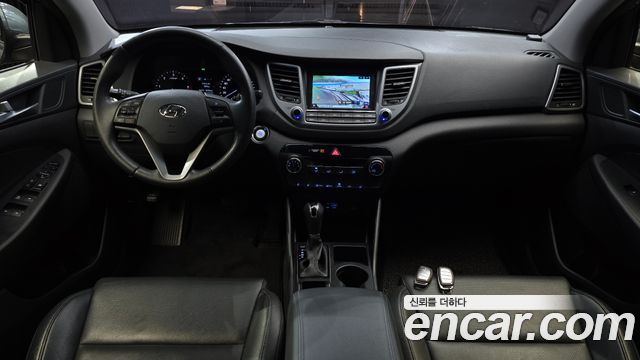 Hyundai Tucson Diesel 1.7 2WD — photo 1 of 30