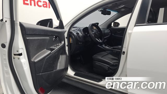 Kia Sportage Gasoline Turbo GDI 2WD TLX — photo 1 of 32
