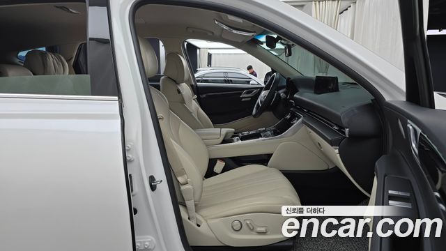 Genesis GV80 2.5T Gasoline AWD — photo 1 of 31