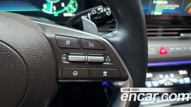 Hyundai Grandeur 2.5 — photo 1 of 33