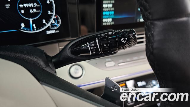 Hyundai Grandeur 2.5 — photo 1 of 35