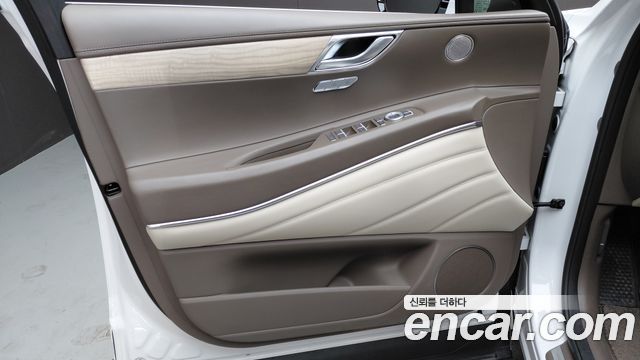 Genesis GV80 2.5T Gasoline AWD — photo 1 of 30