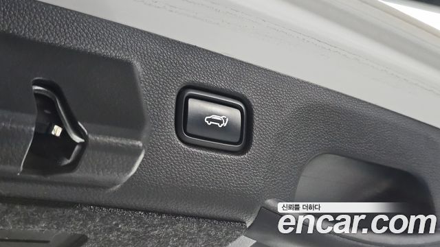 Kia Seltos Gasoline 2.0 2WD — photo 1 of 33