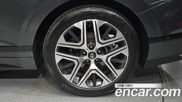 Hyundai Grandeur Exclusive — photo 1 of 32