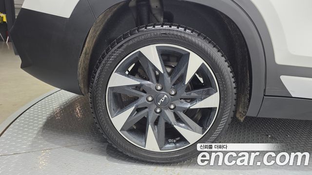 Kia Seltos Gasoline 1.6 Turbo 2WD — photo 1 of 37