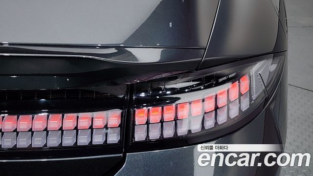 Hyundai Ioniq6 Long Range — photo 1 of 32