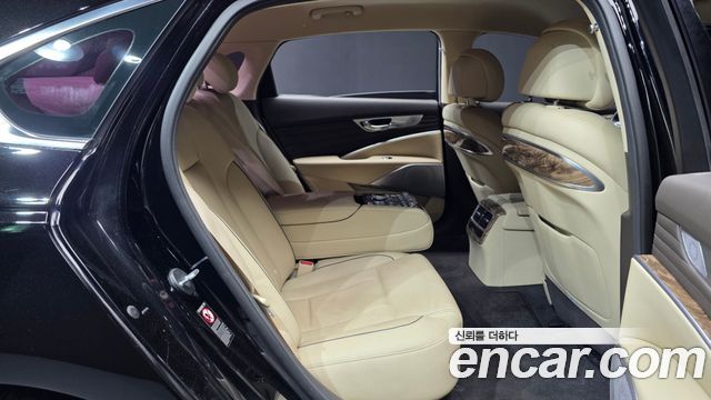 Kia K9 3.8 GDI — photo 1 of 37