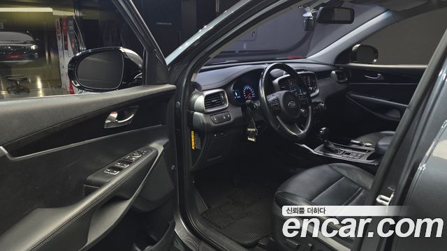 Kia Sorento Diesel 2.0 4WD — photo 1 of 22