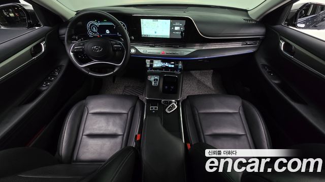 Hyundai Grandeur 2.5 — photo 1 of 32