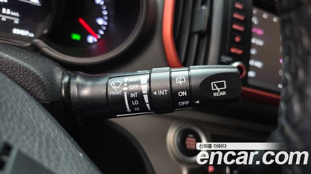 Kia RAY Prestige — photo 1 of 30