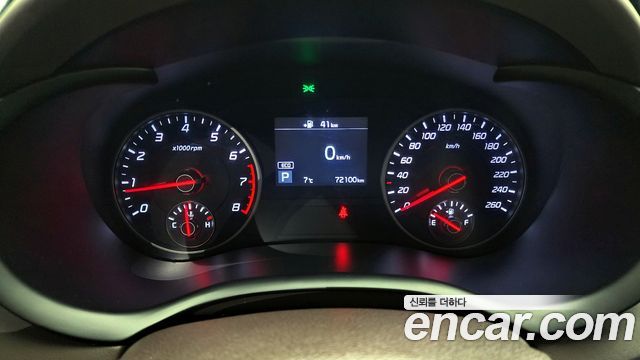 Kia Stinger 2.0 Turbo 2WD — photo 1 of 20