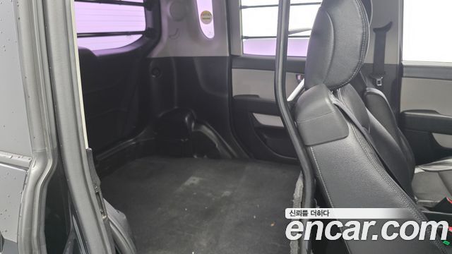 2017 Kia RAY VAN Deluxe, photograph 3