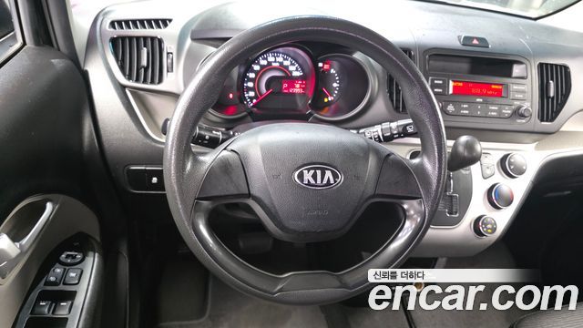 2017 Kia RAY VAN Deluxe, photograph 1