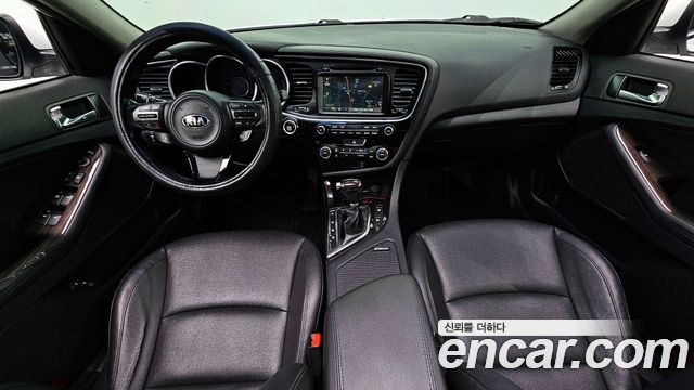 Kia K5 Luxury — photo 1 of 20