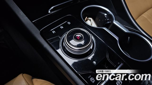Kia K5 1.6 Turbo — photo 1 of 20