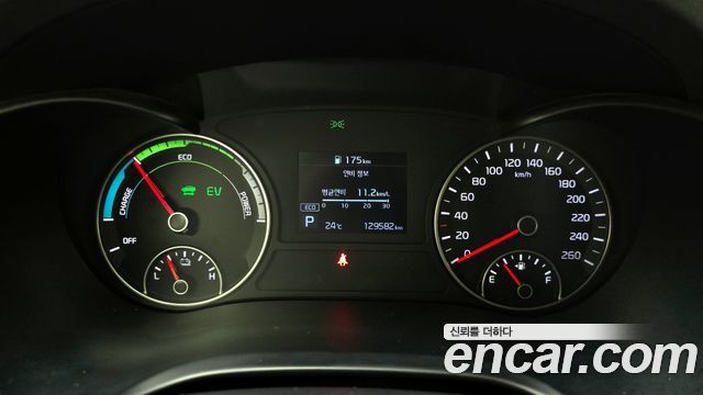 Kia K5 Noblesse — photo 1 of 20