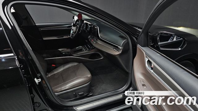 Hyundai Grandeur 2.5 — photo 1 of 20