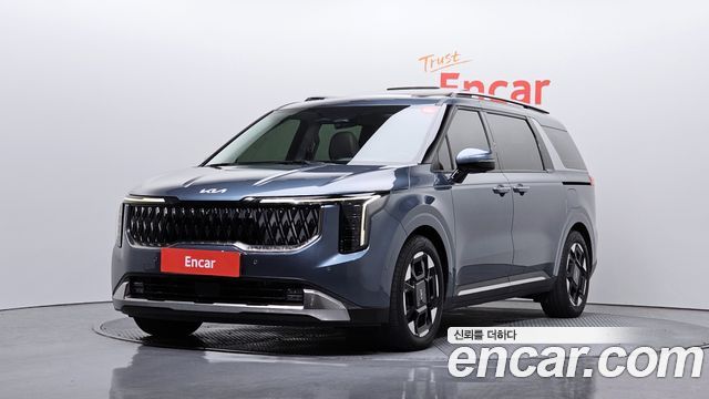 Kia Canival Diesel 7-Seater Noblesse — photo 1 of 20