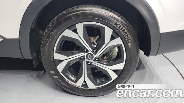 Renault-KoreaSamsung XM3 1.6 E-TECH Inspire e-shifter — photo 1 of 20