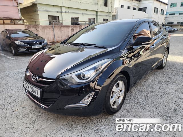 Hyundai AVANTE 1.6 GDi Smart — photo 1 of 14