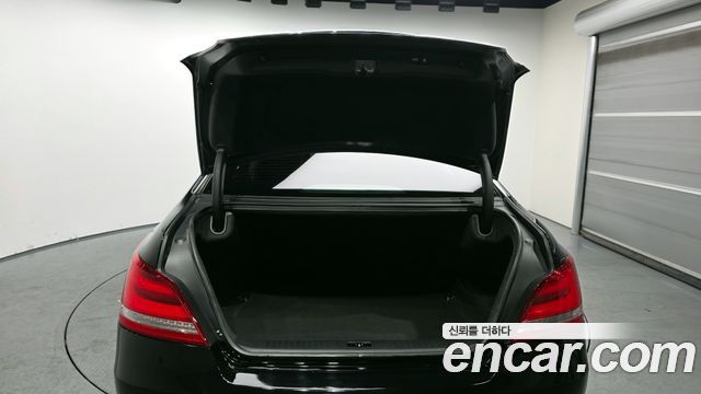 Hyundai Equus VS500 — photo 1 of 20