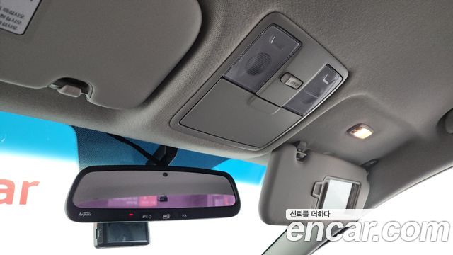 Kia K3 Trendy — photo 1 of 20