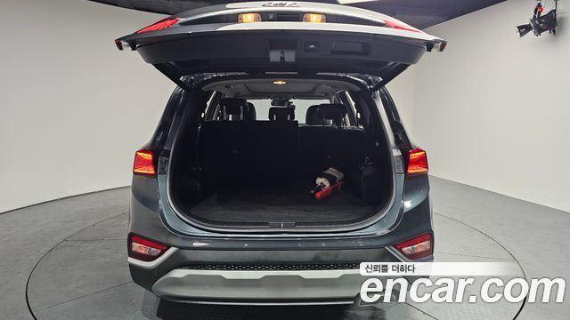 Hyundai Santafe Gasoline 2.0T 4WD — photo 1 of 20