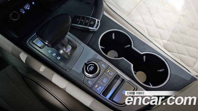 Genesis G70 2.0T — photo 1 of 20