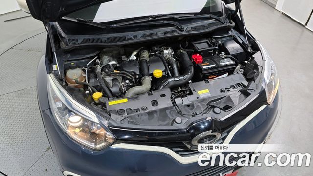 2015 Renault-KoreaSamsung QM3 RE, photograph 1