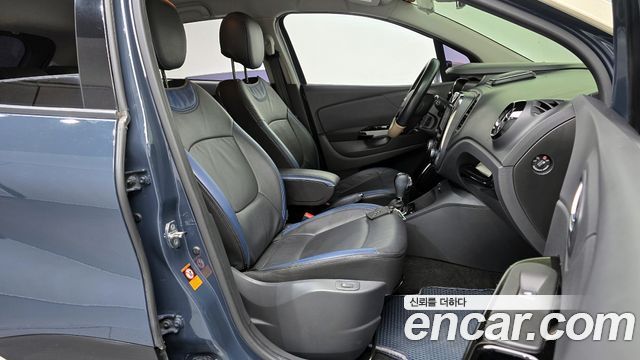 2015 Renault-KoreaSamsung QM3 RE, photograph 3