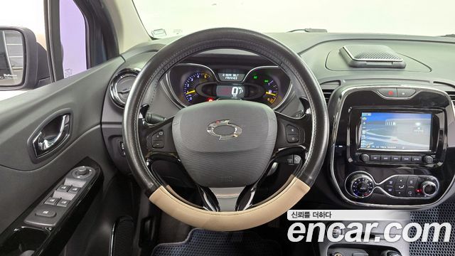 2015 Renault-KoreaSamsung QM3 RE, photograph 5
