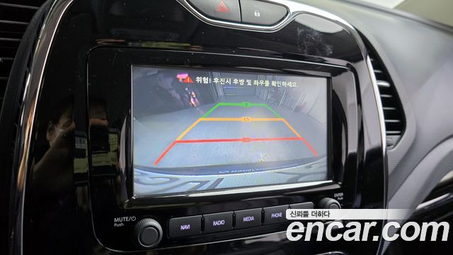 2015 Renault-KoreaSamsung QM3 RE, photograph 12