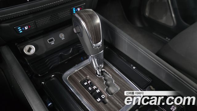 KG_Mobility_Ssangyong Rexton Diesel 2.2 4WD — photo 1 of 20