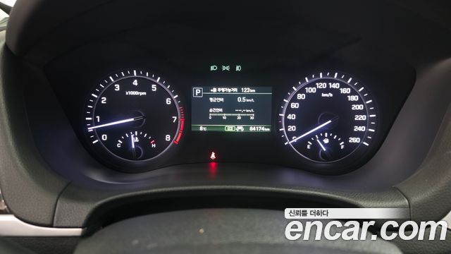 2018 Genesis G80 3.3 GDI AWD, photograph 11