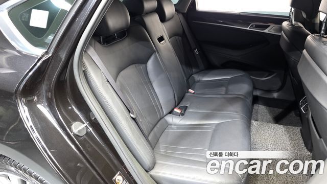 2018 Genesis G80 3.3 GDI AWD, photograph 4